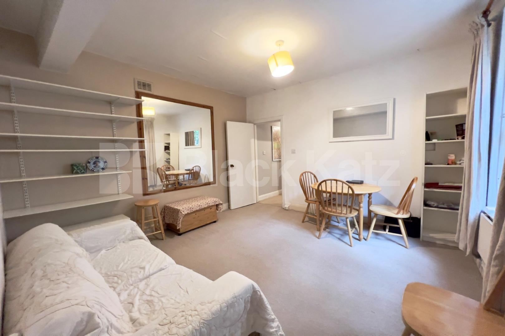Superbly located between Borough Station and Elephant and Castle Station Bath Terrace, Borough